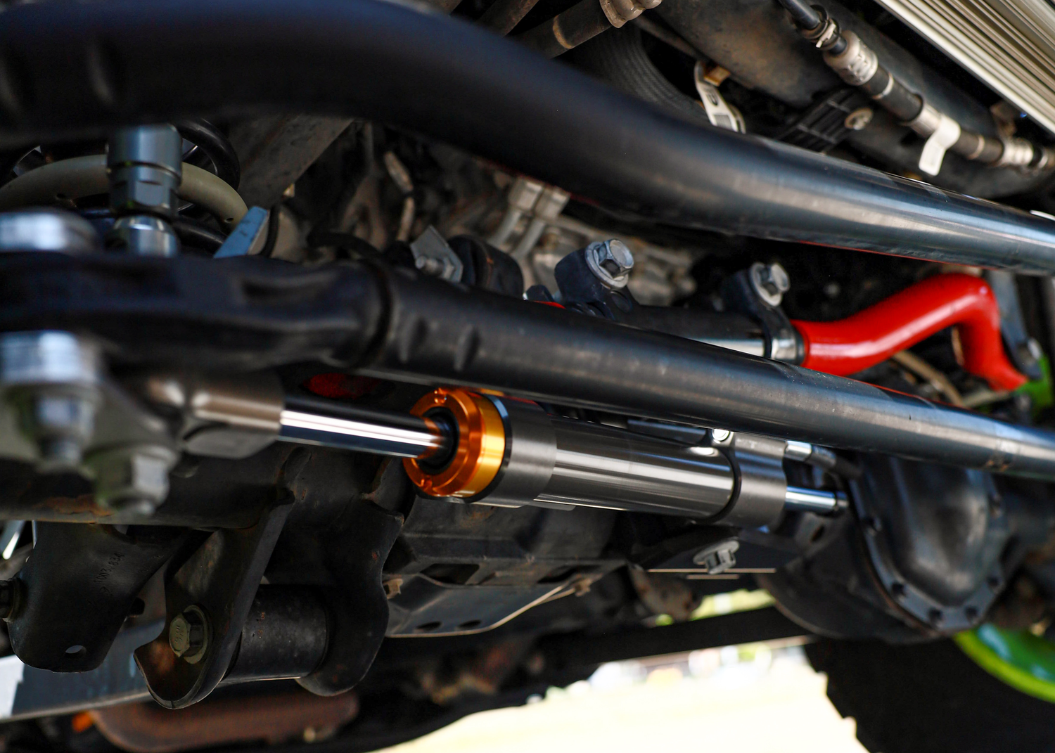 THROUGH SHAFT RAM FOR JEEP JL/JT