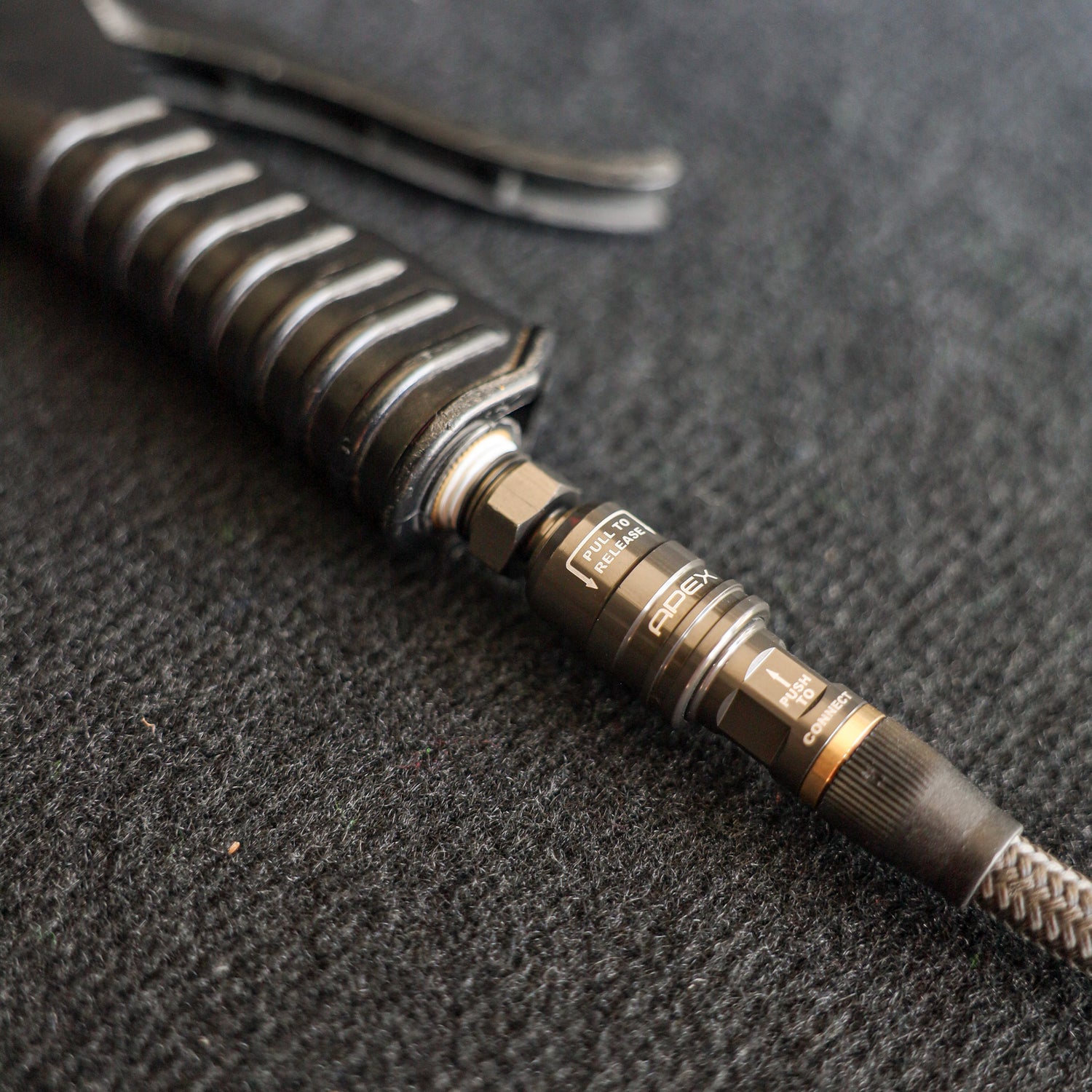 Compact Quick Coupler to 1/4 NPT